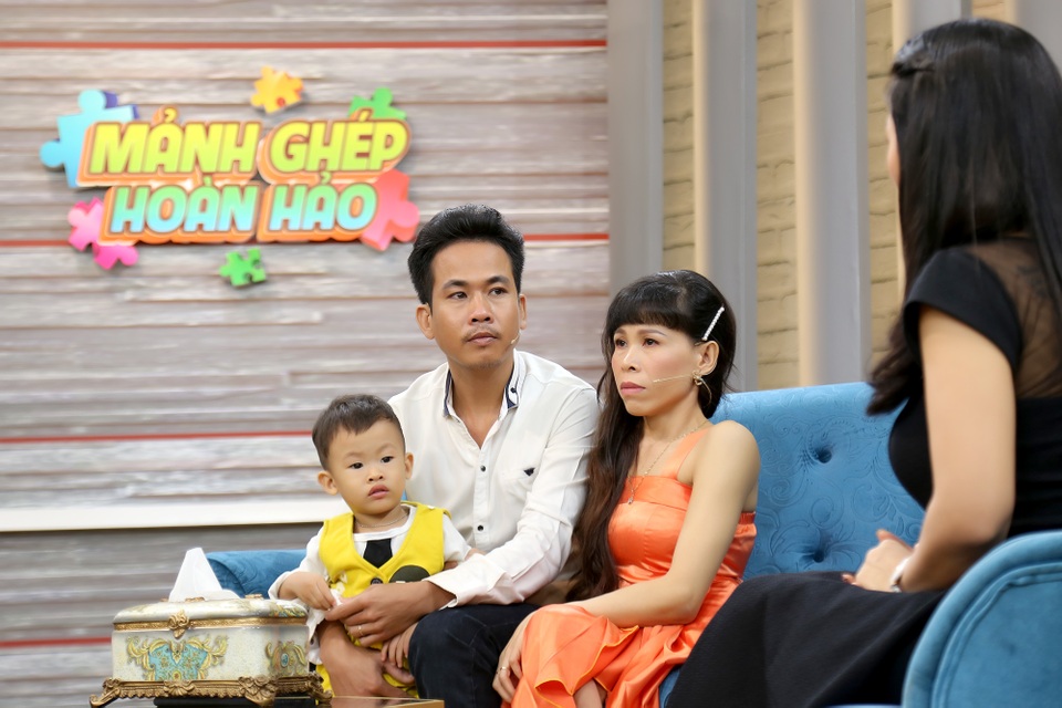 Ốc Thanh Vân cảm phục chàng trai bất chấp mọi sự phản đối đến với người vợ khuyết tật - 2 Ốc Thanh Vân cảm phục chàng trai bất chấp mọi sự phản đối đến với người vợ khuyết tật - 2