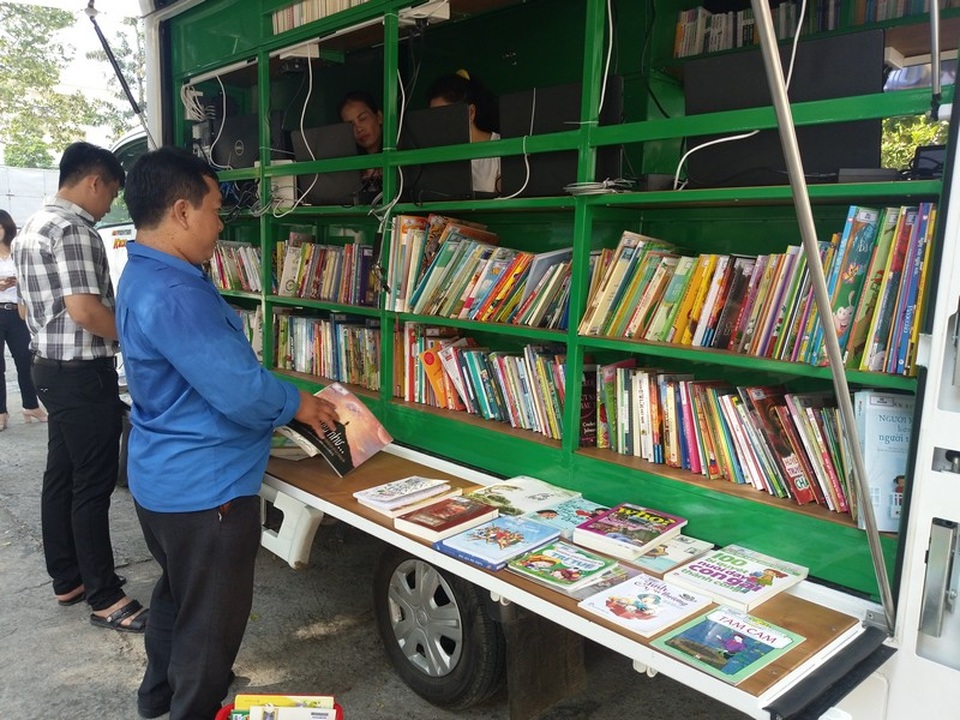 Đưa “Ánh sáng tri thức” đến các xã miền núi - 7 Đưa “Ánh sáng tri thức” đến các xã miền núi - 7