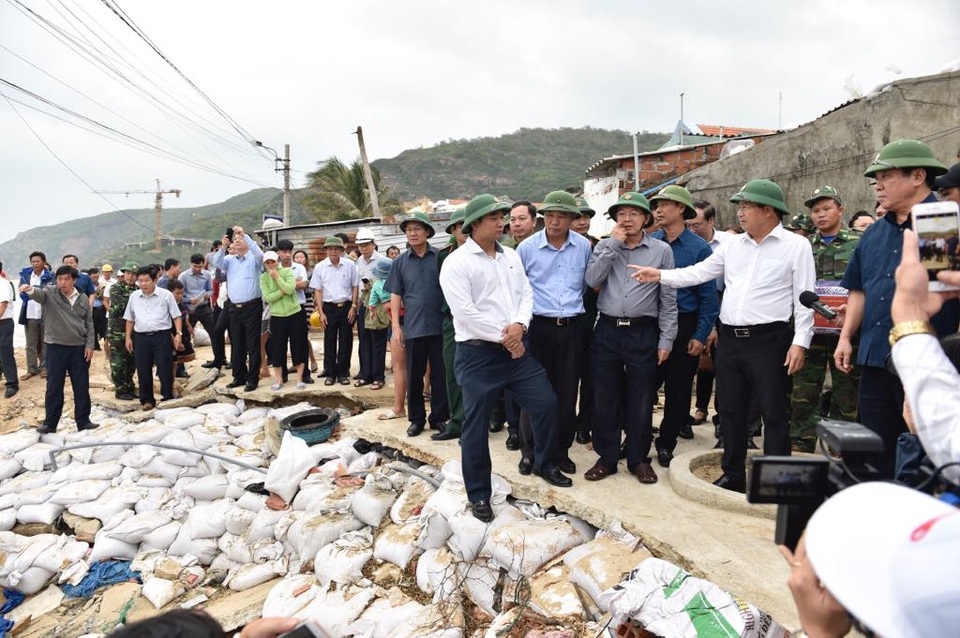 Sơ tán dân khi bão số 6 đổ bộ để đảm bảo an toàn tính mạng người dân - 1 Sơ tán dân khi bão số 6 đổ bộ để đảm bảo an toàn tính mạng người dân - 1