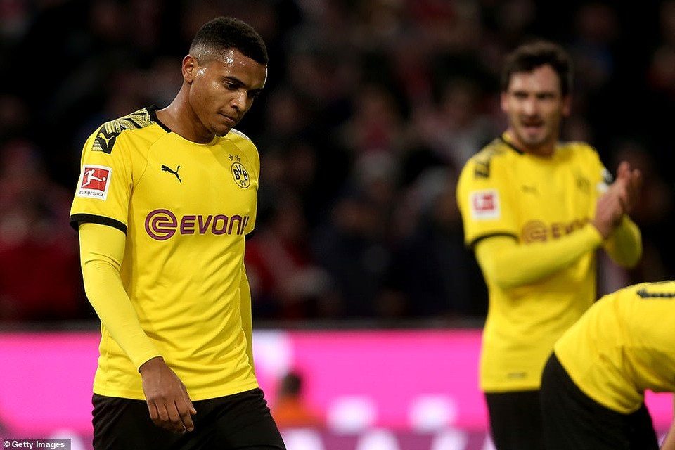Bayern Munich 4-0 Dortmund: Lewandowski lại lập công - 4 Bayern Munich 4-0 Dortmund: Lewandowski lại lập công - 4