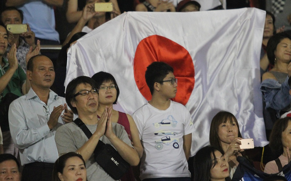 Khoảnh khắc cầu thủ và cổ động viên nín thở nhìn U19 Việt Nam giành vé dự giải châu Á - 6 Khoảnh khắc cầu thủ và cổ động viên nín thở nhìn U19 Việt Nam giành vé dự giải châu Á - 6