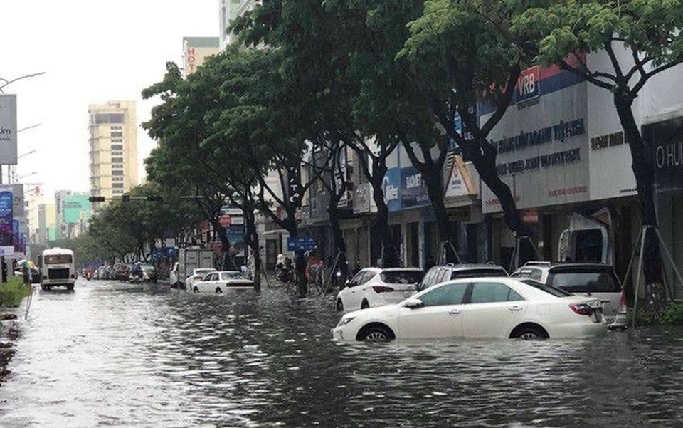 Đà Nẵng cảnh báo các chung cư di tản ô tô, đề phòng ngập nặng - 2 Đà Nẵng cảnh báo các chung cư di tản ô tô, đề phòng ngập nặng - 2