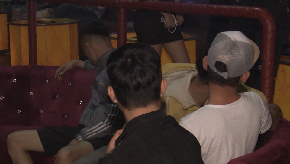 F3 Club đổi tên mới, vẫn có khách “phê” ma tuý như cũ - 3