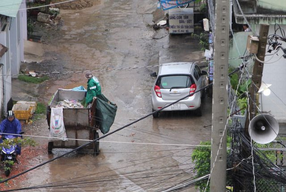 TPHCM đau đầu vì việc vận chuyển 9.000 tấn rác mỗi ngày - 2 TPHCM đau đầu vì việc vận chuyển 9.000 tấn rác mỗi ngày - 2