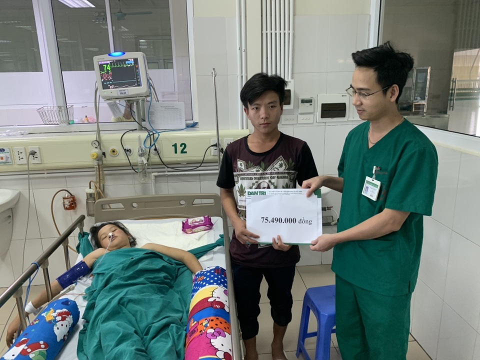Nhà sư vào tận nơi đóng 35 triệu đồng tiền viện phí cho sản phụ trong cơn nguy kịch - 4 Nhà sư vào tận nơi đóng 35 triệu đồng tiền viện phí cho sản phụ trong cơn nguy kịch - 4