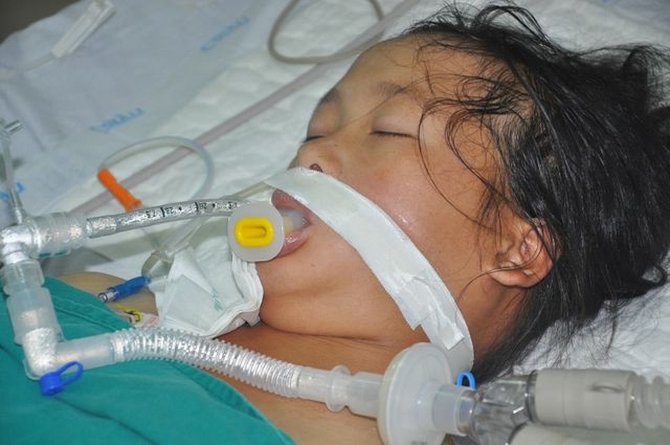 Nhà sư vào tận nơi đóng 35 triệu đồng tiền viện phí cho sản phụ trong cơn nguy kịch - 1 Nhà sư vào tận nơi đóng 35 triệu đồng tiền viện phí cho sản phụ trong cơn nguy kịch - 1