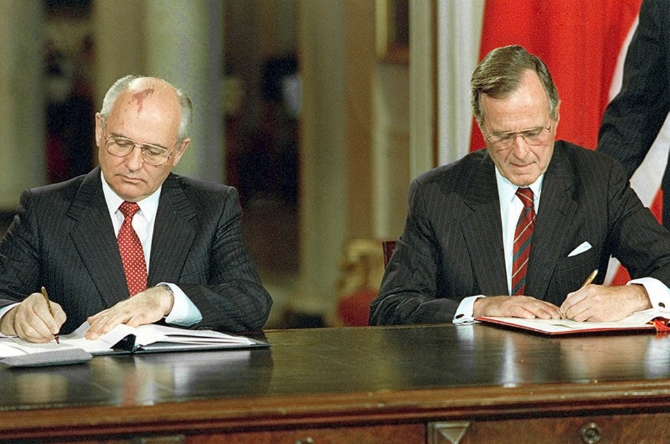 Ông Gorbachev tiết lộ người khiến Liên bang Xô viết sụp đổ - 3 Ông Gorbachev tiết lộ người khiến Liên bang Xô viết sụp đổ - 3