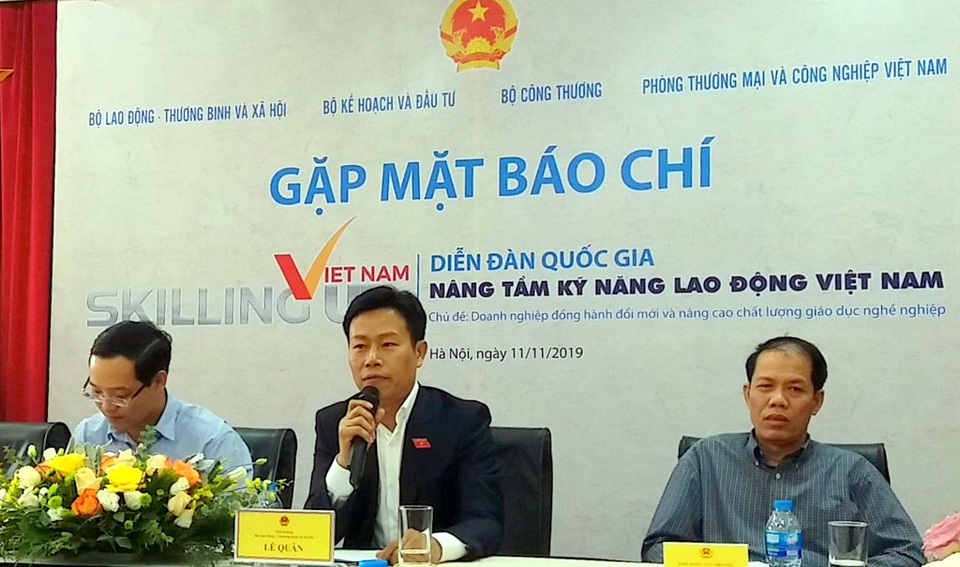 “Gắn kết doanh nghiệp và nhà trường để giải áp lực nguồn nhân lực có tay nghề...” - 1 “Gắn kết doanh nghiệp và nhà trường để giải áp lực nguồn nhân lực có tay nghề...” - 1