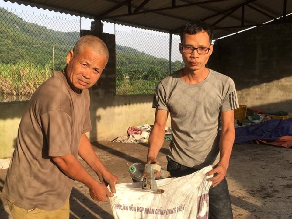 Cất bằng kỹ sư cơ khí, 8X về quê nghịch phân bò, lời 50 triệu/tháng - 6 Cất bằng kỹ sư cơ khí, 8X về quê nghịch phân bò, lời 50 triệu/tháng - 6