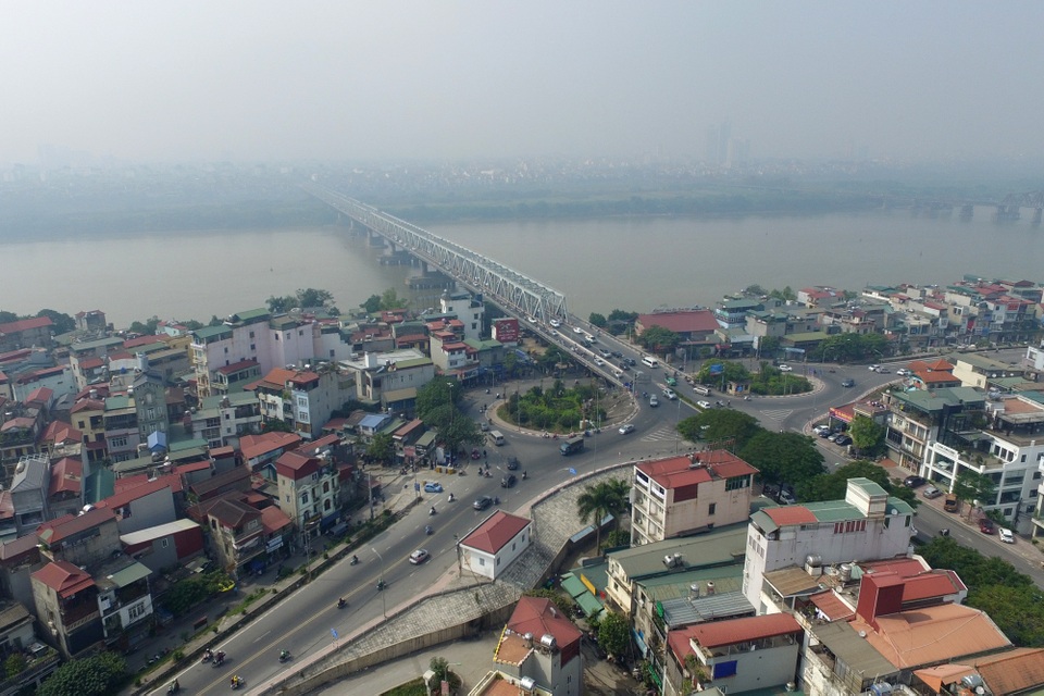 Bầu trời khu vực Hà Nội có chỉ số không khí cảnh báo khẩn cấp về sức khỏe - 11 Bầu trời khu vực Hà Nội có chỉ số không khí cảnh báo khẩn cấp về sức khỏe - 11