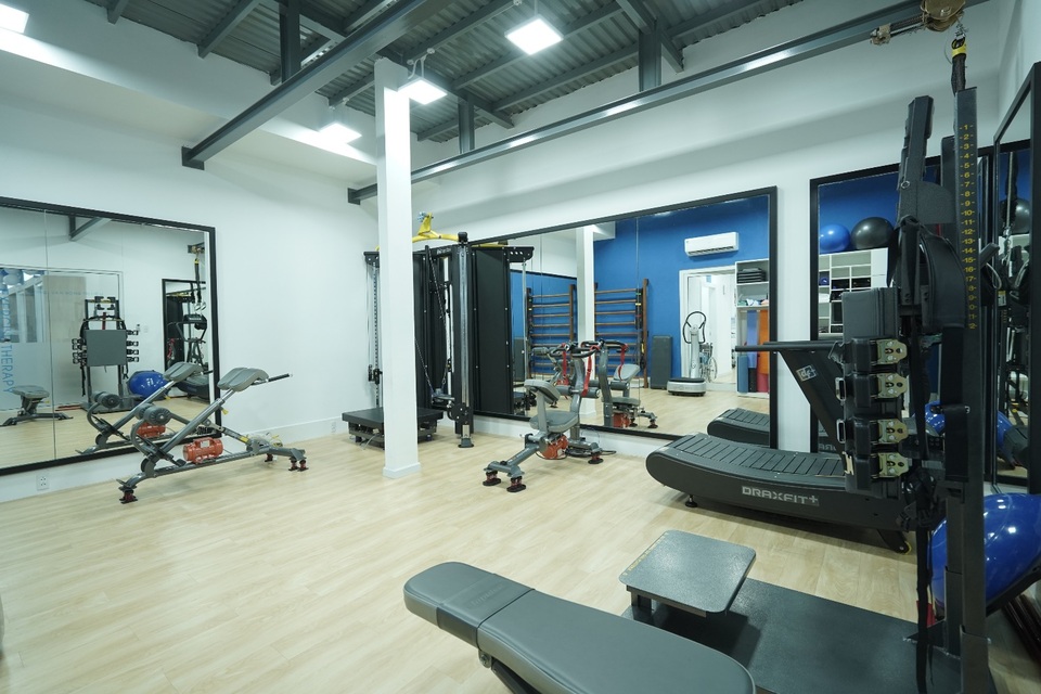 ACC khai trương phòng khám Trị liệu thần kinh cột sống mới tại Đà Nẵng - 2 ACC khai trương phòng khám Trị liệu thần kinh cột sống mới tại Đà Nẵng - 2