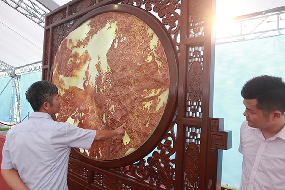 Bức tranh nặng cả tấn, giá vài tỷ khiến ai cũng choáng - 13 Bức tranh nặng cả tấn, giá vài tỷ khiến ai cũng choáng - 13