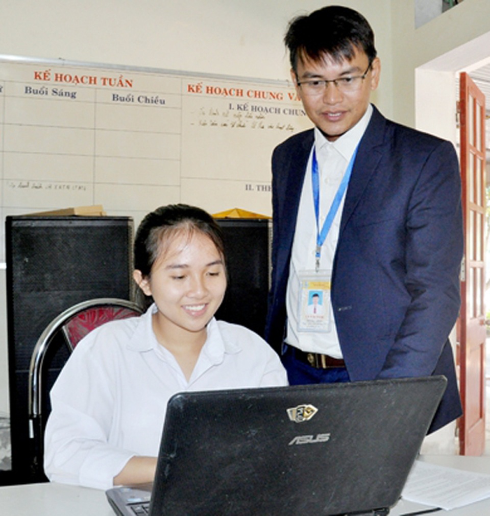 Nữ sinh học giỏi, chăm ngoan vào chung kết “Tuổi trẻ học tập và làm theo tư tưởng, đạo đức, phong cách Hồ Chí Minh” toàn quốc - 1