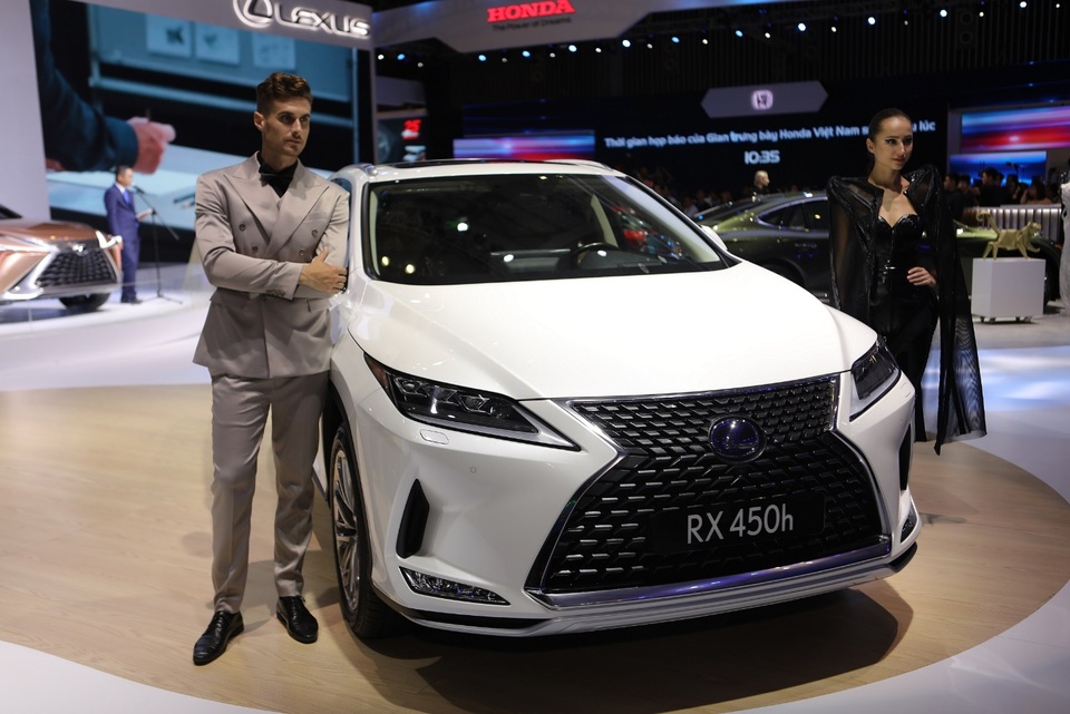 Gia đình Lexus RX ra mắt phiên bản mới tại Việt Nam: Cam kết vươn tới sự hoàn hảo - 5