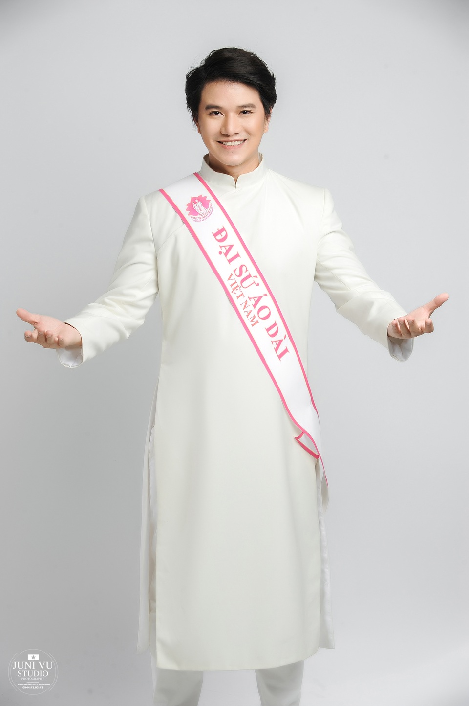 Khán giả Hàn Quốc thích thú với clip Say Hello của MC Việt Nam - 1 Khán giả Hàn Quốc thích thú với clip Say Hello của MC Việt Nam - 1