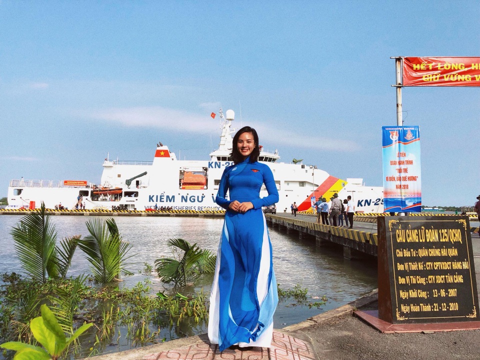 Á khôi Sinh viên Việt Nam trở thành MC thời sự, thần tượng Á hậu Thuỵ Vân - 8 Á khôi Sinh viên Việt Nam trở thành MC thời sự, thần tượng Á hậu Thuỵ Vân - 8