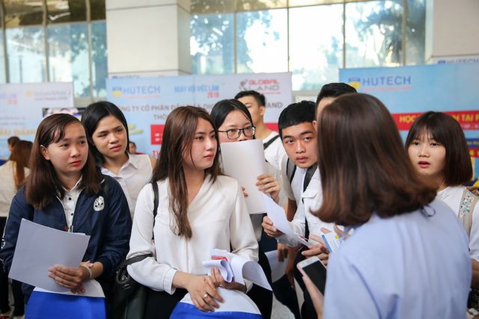 “Lệch pha” giữa doanh nghiệp và trường đào tạo đến vài chục năm - 3 “Lệch pha” giữa doanh nghiệp và trường đào tạo đến vài chục năm - 3