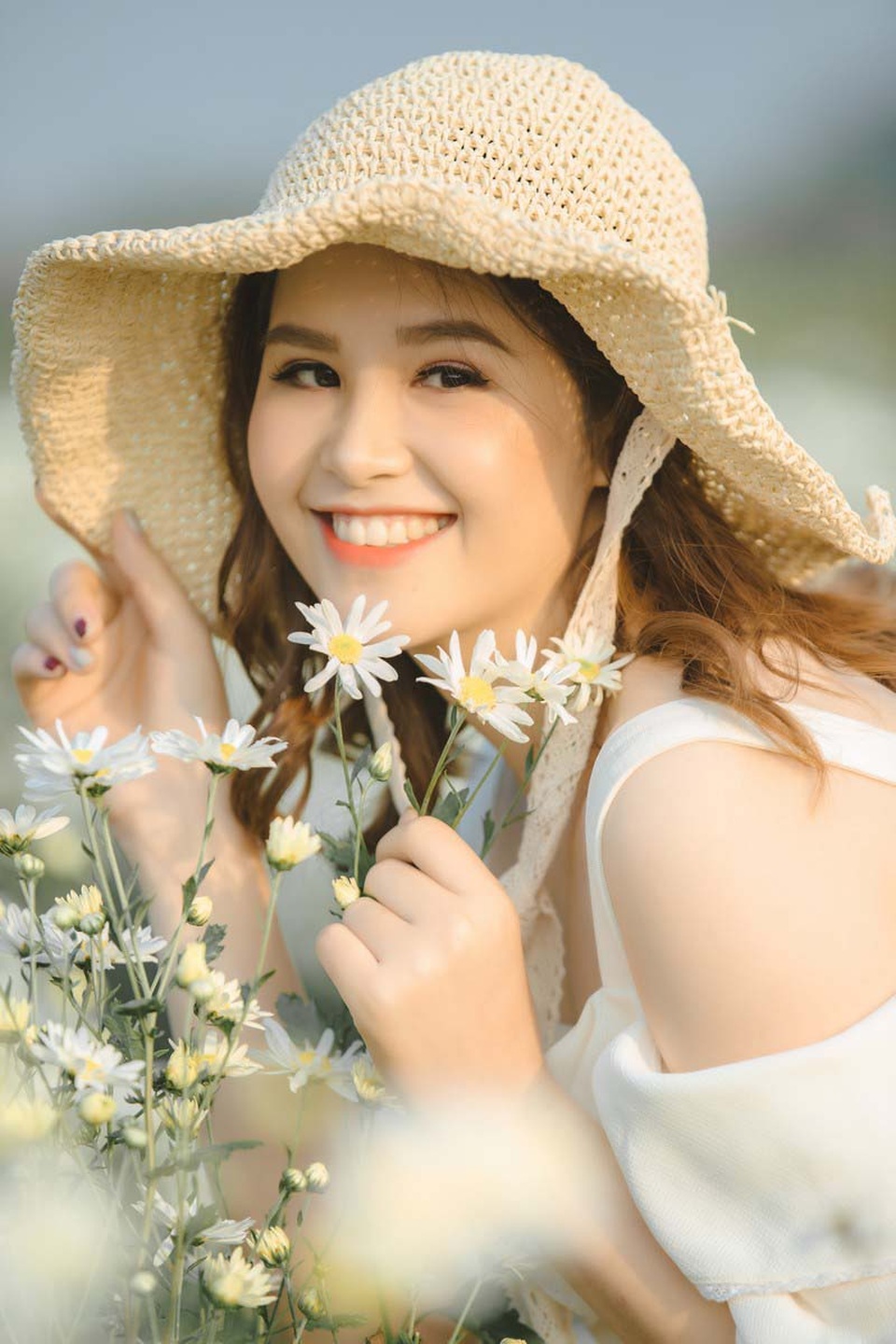 Thiếu nữ rạng ngời chụp ảnh cùng cúc họa mi chia tay đời độc thân - 3 Thiếu nữ rạng ngời chụp ảnh cùng cúc họa mi chia tay đời độc thân - 3
