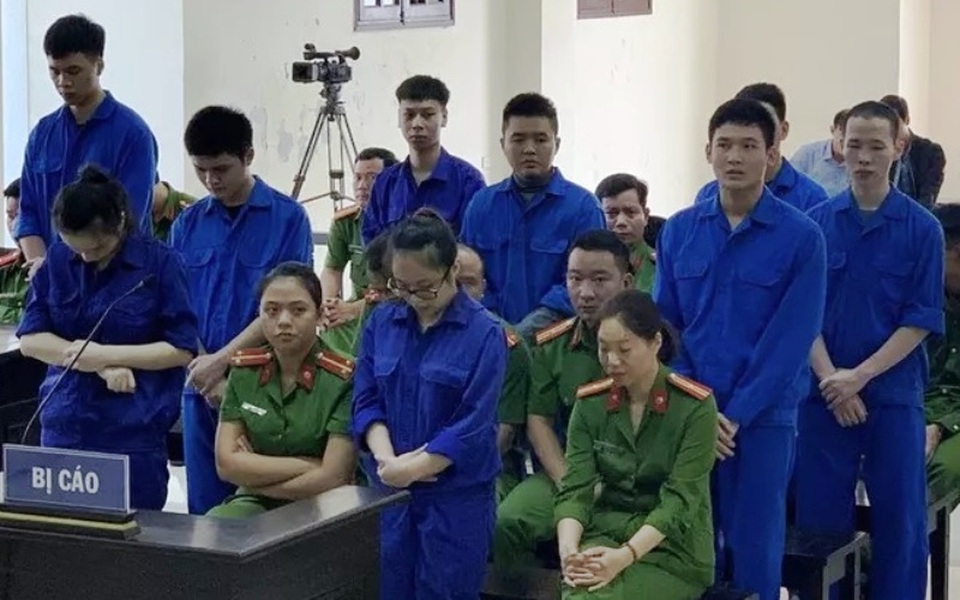 Tuyên án chú rể và cô dâu vì bị cáo buộc “chiêu đãi” bạn ma túy - 1 Tuyên án chú rể và cô dâu vì bị cáo buộc “chiêu đãi” bạn ma túy - 1