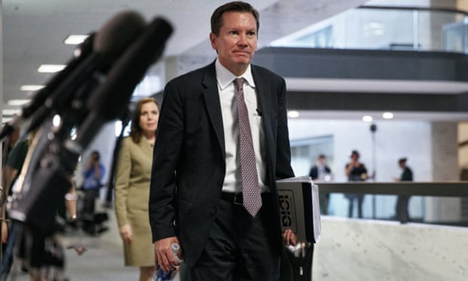 Báo Mỹ: Ông Trump tính sa thải quan chức nộp đơn tố giác lên Quốc hội - 1 Báo Mỹ: Ông Trump tính sa thải quan chức nộp đơn tố giác lên Quốc hội - 1