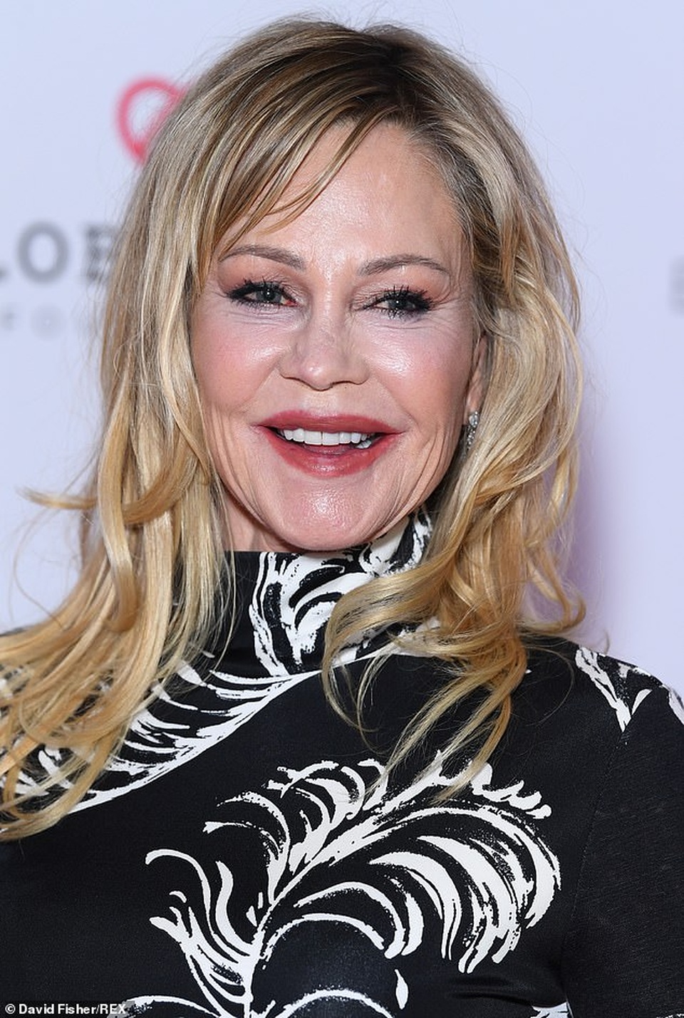 Nữ diễn viên Melanie Griffith hối tiếc vì một lần say mất… 80.000 USD - 1 Nữ diễn viên Melanie Griffith hối tiếc vì một lần say mất… 80.000 USD - 1