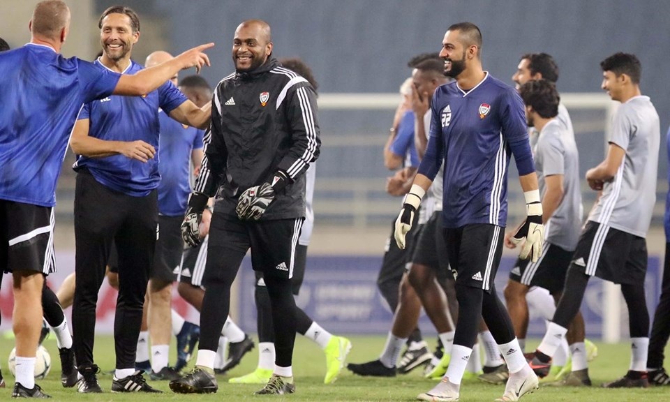 Đội tuyển UAE làm quen thời tiết Hà Nội và mặt sân Mỹ Đình - 1 Đội tuyển UAE làm quen thời tiết Hà Nội và mặt sân Mỹ Đình - 1