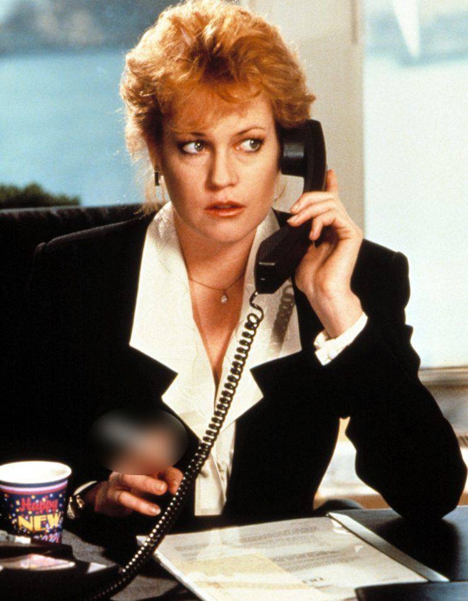 Nữ diễn viên Melanie Griffith hối tiếc vì một lần say mất… 80.000 USD - 2 Nữ diễn viên Melanie Griffith hối tiếc vì một lần say mất… 80.000 USD - 2