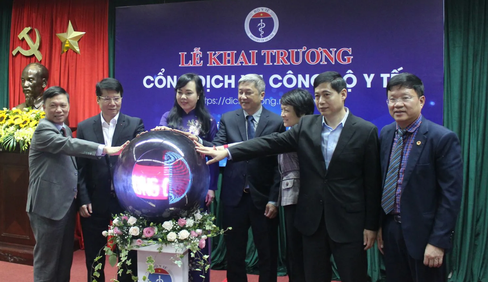 Bộ Y tế thực hiện nộp hồ sơ trực tuyến, giảm thủ tục hành chính - 1 Bộ Y tế thực hiện nộp hồ sơ trực tuyến, giảm thủ tục hành chính - 1
