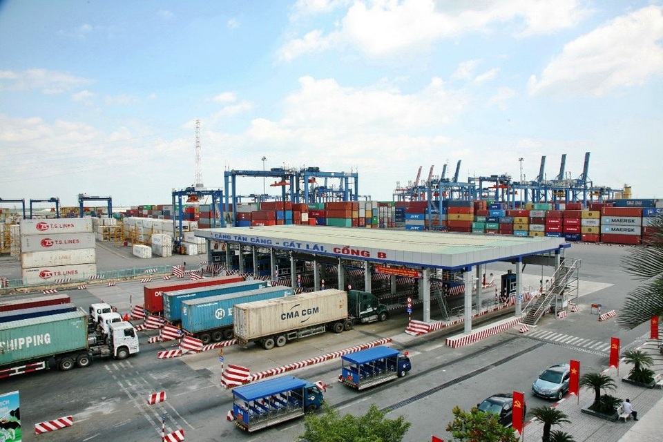 Giảm thủ tục, giảm ùn tắc hàng hóa tại cảng Cát Lái sẽ tiết kiệm 5.000 tỷ đồng/năm - 1 Giảm thủ tục, giảm ùn tắc hàng hóa tại cảng Cát Lái sẽ tiết kiệm 5.000 tỷ đồng/năm - 1