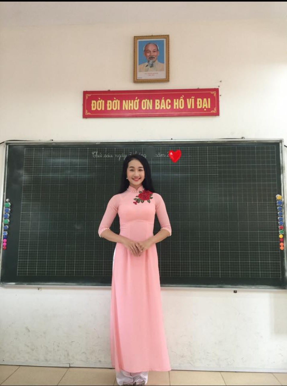 Cô giáo Việt Nam được truyền thông Trung Quốc khen quyến rũ” - 3 Cô giáo Việt Nam được truyền thông Trung Quốc khen quyến rũ” - 3