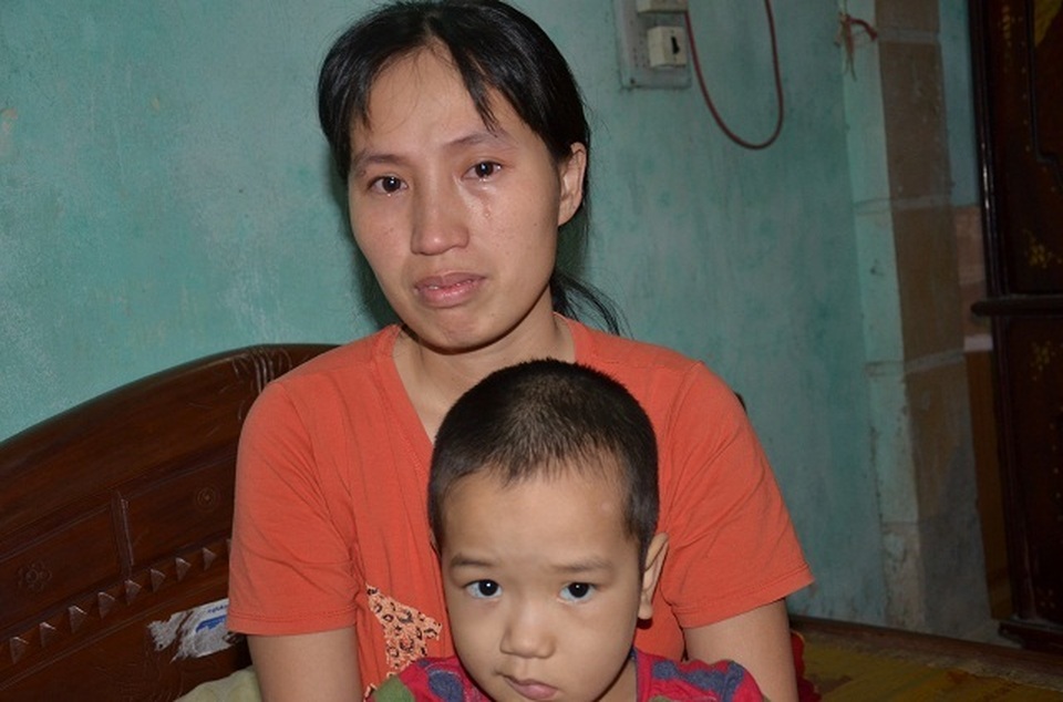 Xót xa cậu bé có tuổi thơ gắn liền với bệnh viện: Các bác ơi! cứu con cháu với - 5 Xót xa cậu bé có tuổi thơ gắn liền với bệnh viện: Các bác ơi! cứu con cháu với - 5