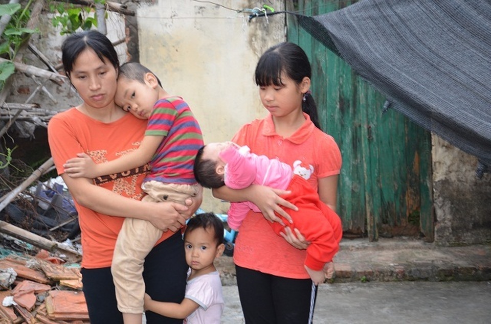 Xót xa cậu bé có tuổi thơ gắn liền với bệnh viện: Các bác ơi! cứu con cháu với - 7 Xót xa cậu bé có tuổi thơ gắn liền với bệnh viện: Các bác ơi! cứu con cháu với - 7