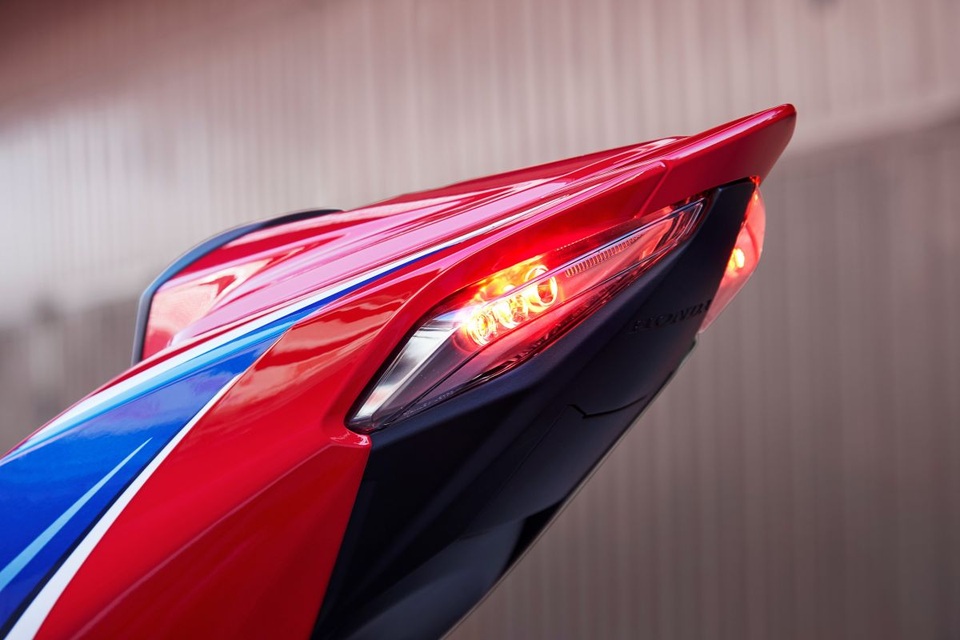 Honda CBR1000RR-R ra mắt, tranh tài ở World Superbike 2020 - 21 Honda CBR1000RR-R ra mắt, tranh tài ở World Superbike 2020 - 21