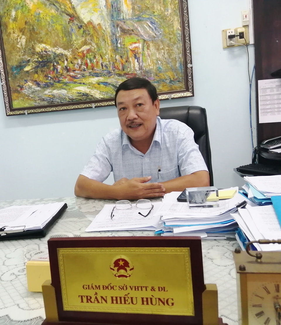 Du khách chụp hình phản cảm ở Cột mốc tọa độ Quốc gia: Không xử phạt được? - 1 Du khách chụp hình phản cảm ở Cột mốc tọa độ Quốc gia: Không xử phạt được? - 1