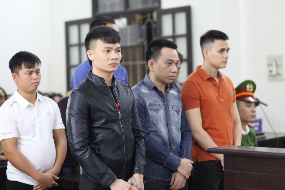 Khá Bảnh bị tuyên phạt 10 năm 6 tháng tù - 2 Khá Bảnh bị tuyên phạt 10 năm 6 tháng tù - 2