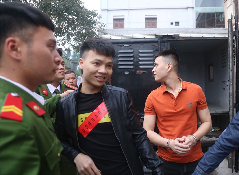 Khá Bảnh cùng đồng phạm hầu toà - 4 Khá Bảnh cùng đồng phạm hầu toà - 4