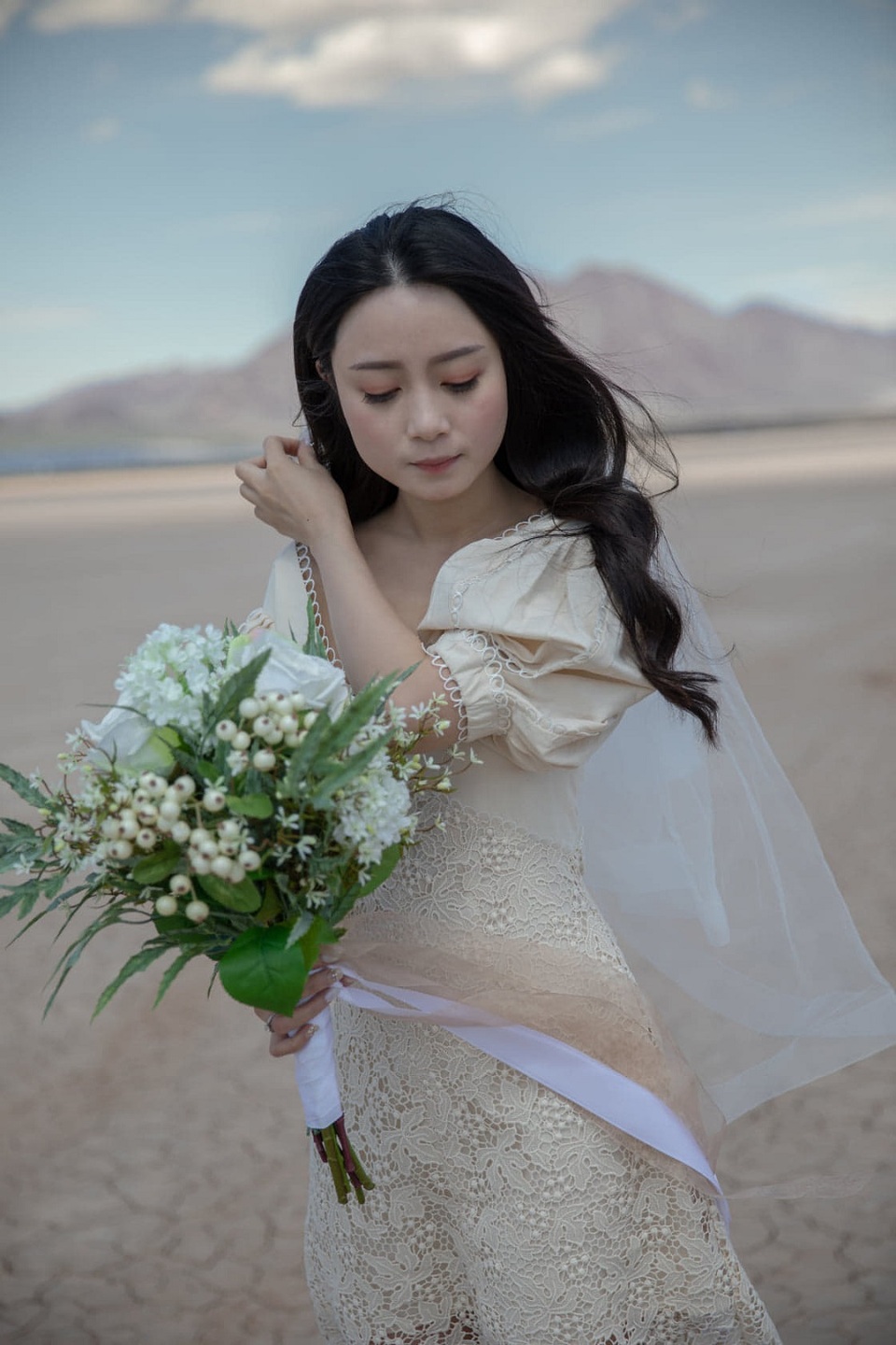 Rich kid Cẩm Tú “khoe” ảnh cưới đẹp long lanh tại Las Vegas - 5