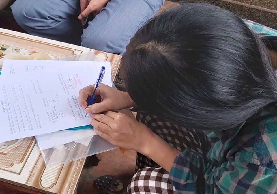 Người đàn ông từng bị lũ cuốn được bạn đọc giúp đỡ gần 90 triệu đồng - 3 Người đàn ông từng bị lũ cuốn được bạn đọc giúp đỡ gần 90 triệu đồng - 3