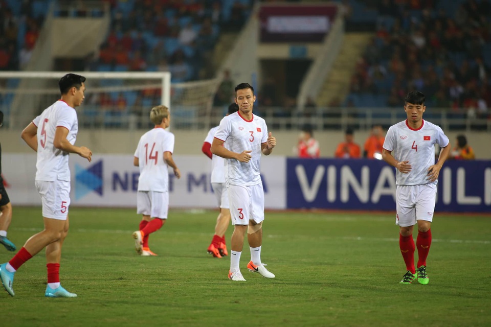 Việt Nam 1-0 UAE: Tiến Linh ghi bàn đẳng cấp - 27 Việt Nam 1-0 UAE: Tiến Linh ghi bàn đẳng cấp - 27