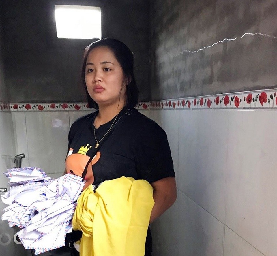 Hotgirl nghi lấy trộm tiền phúng viếng - 1