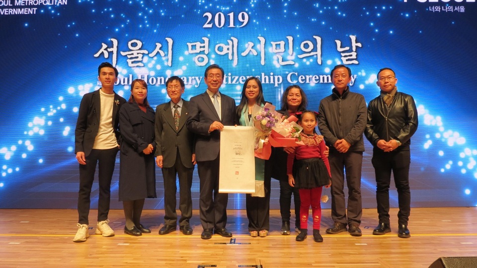 Cô gái Việt Nam đầu tiên được vinh danh “Công dân danh dự Seoul” - 4 Cô gái Việt Nam đầu tiên được vinh danh “Công dân danh dự Seoul” - 4