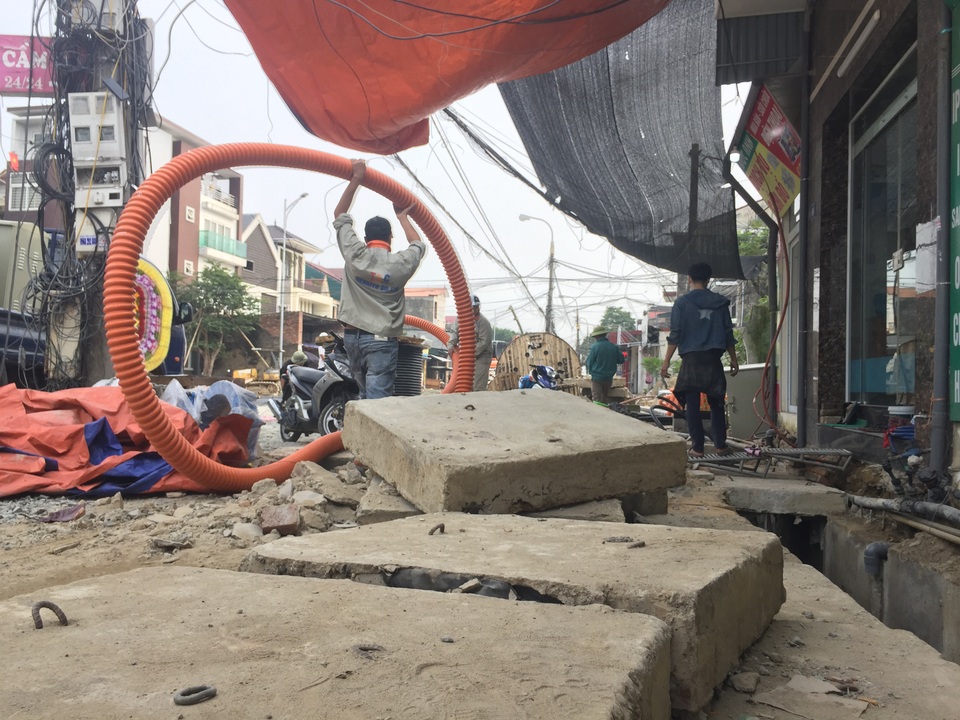 Vụ 9 đời chủ tịch không làm xong 592m đường: Hồi sinh sau phản ánh của Dân trí! - 2 Vụ 9 đời chủ tịch không làm xong 592m đường: Hồi sinh sau phản ánh của Dân trí! - 2
