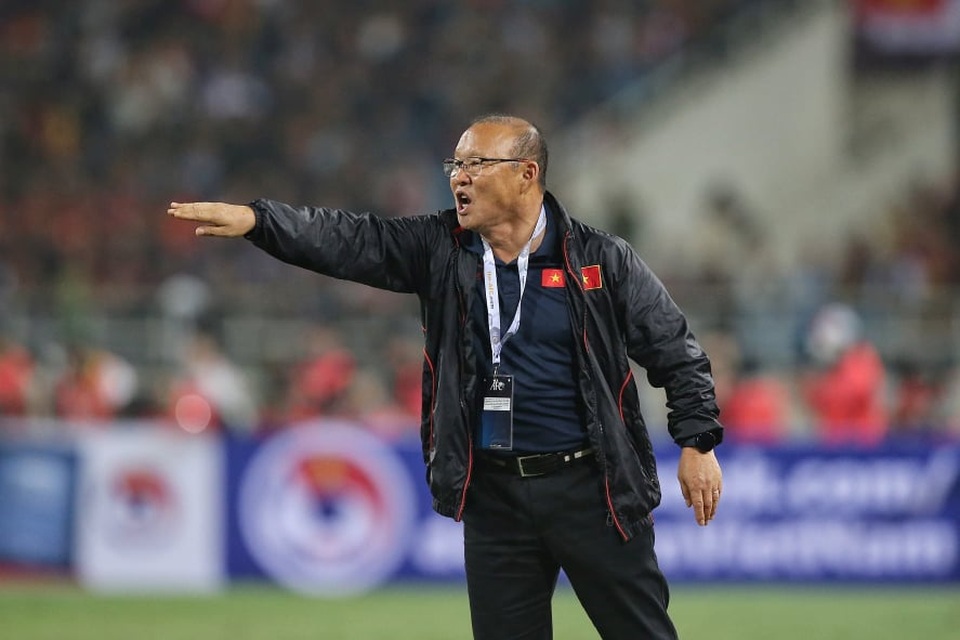 Việt Nam 1-0 UAE: Tiến Linh ghi bàn đẳng cấp - 7 Việt Nam 1-0 UAE: Tiến Linh ghi bàn đẳng cấp - 7