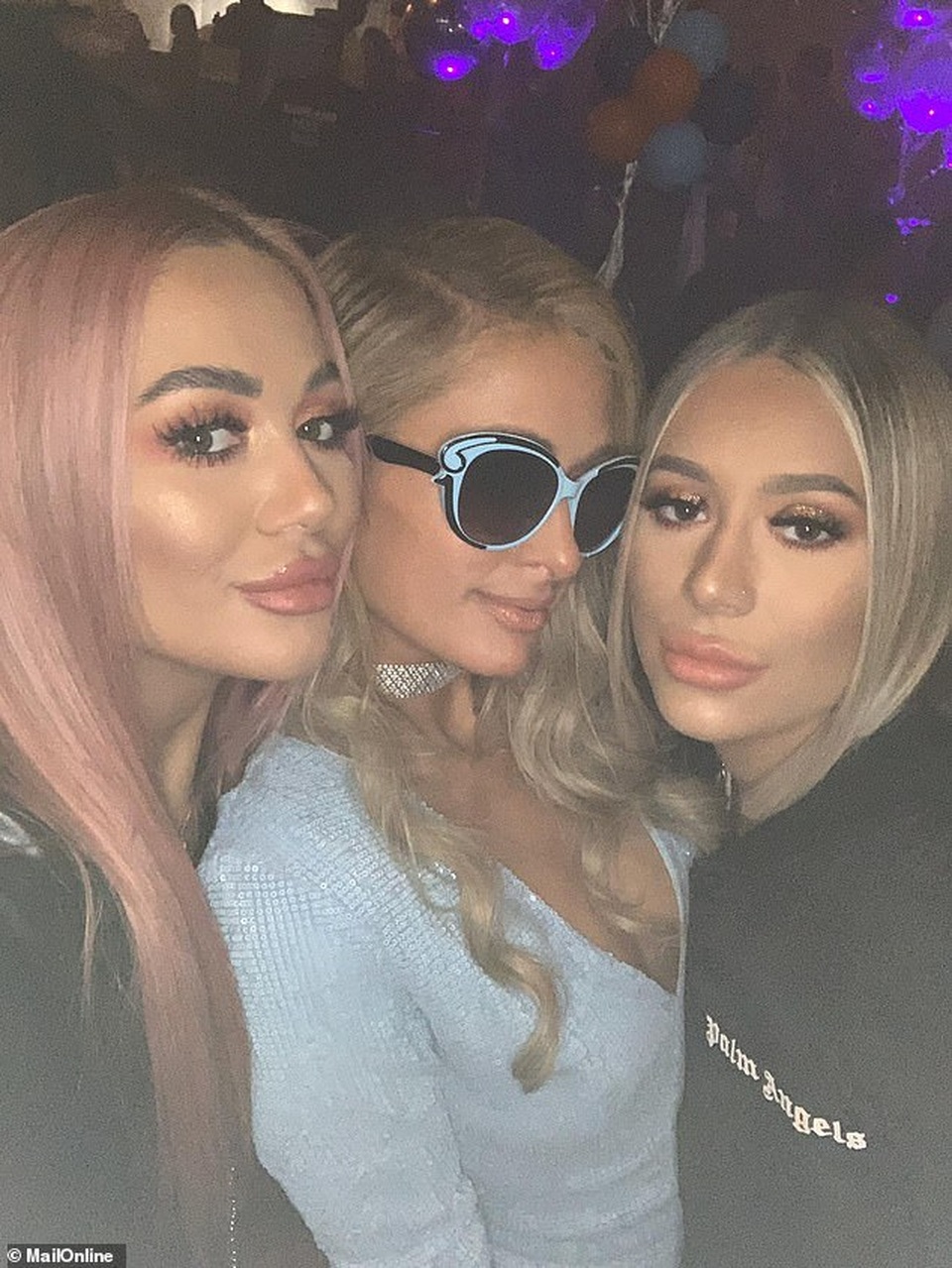 Choáng với váy xẻ bạo của Chloe Sims - 9 Choáng với váy xẻ bạo của Chloe Sims - 9