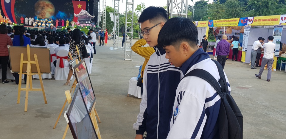 Khai mạc chương trình “Thắm tình hữu nghị đặc biệt Việt Nam - Lào” năm 2019 - 13 Khai mạc chương trình “Thắm tình hữu nghị đặc biệt Việt Nam - Lào” năm 2019 - 13