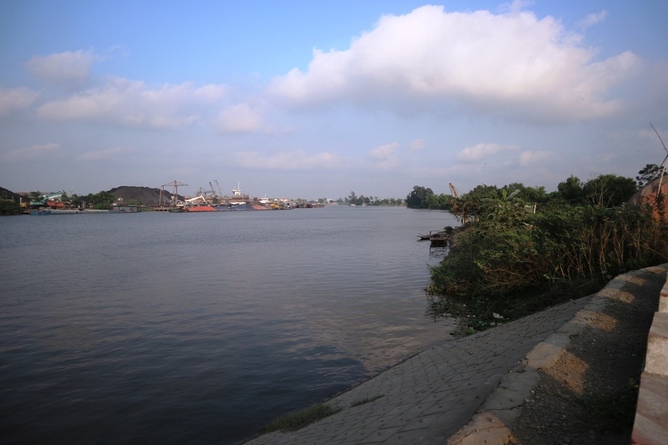 Nam Định: Dân “gồng” mình gánh bụi từ khu công nghiệp của tỉnh bạn - 3 Nam Định: Dân “gồng” mình gánh bụi từ khu công nghiệp của tỉnh bạn - 3