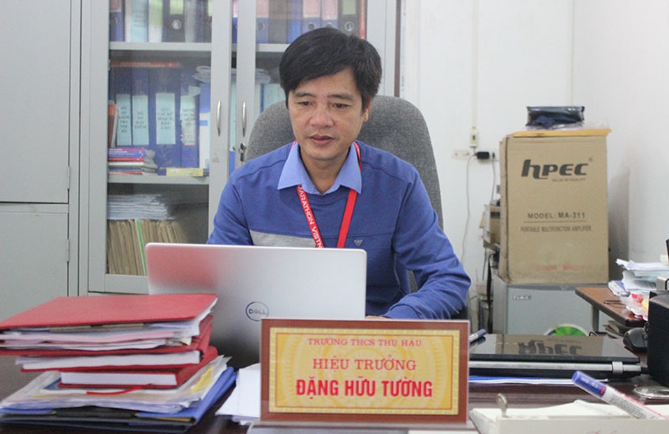 Thầy hiệu trưởng sáng tạo phần mềm tin học được nhiều trường áp dụng - 1 Thầy hiệu trưởng sáng tạo phần mềm tin học được nhiều trường áp dụng - 1