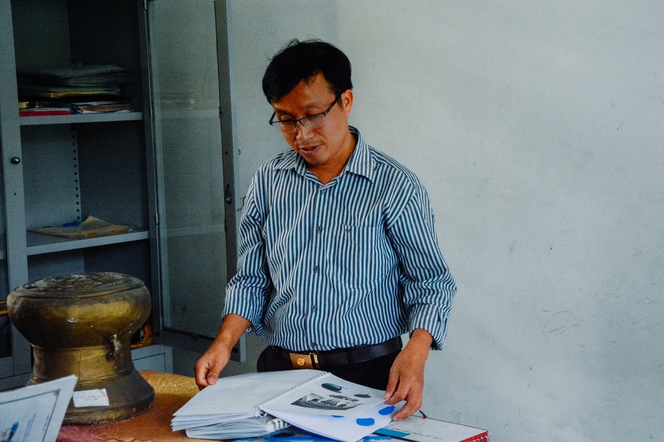 Người thầy khiếm thị gieo chữ cho học sinh có hoàn cảnh đặc biệt - 3 Người thầy khiếm thị gieo chữ cho học sinh có hoàn cảnh đặc biệt - 3