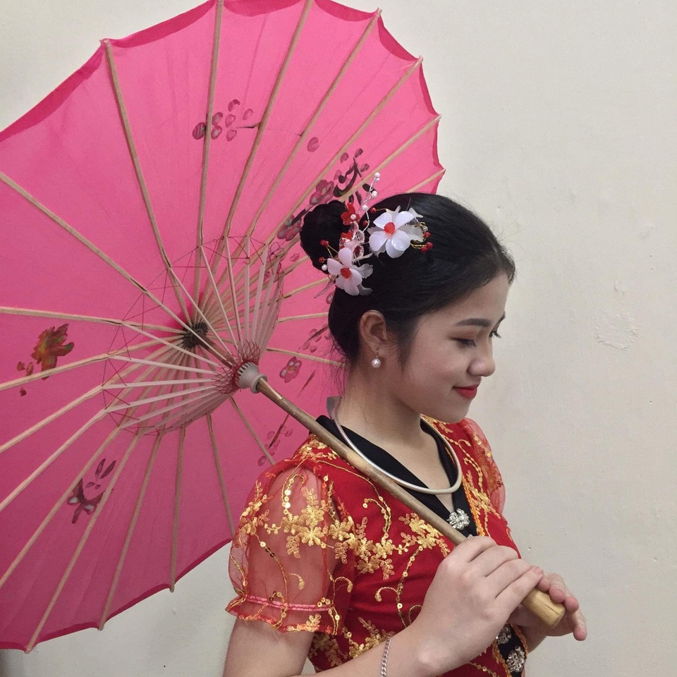 Nữ sinh “3 tốt” xinh đẹp của miền Tây xứ Nghệ - 4 Nữ sinh “3 tốt” xinh đẹp của miền Tây xứ Nghệ - 4