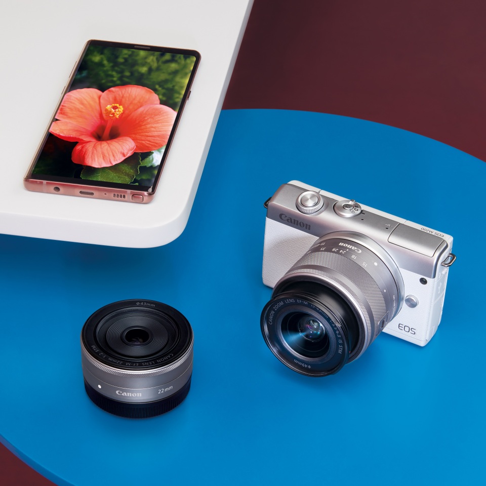 Canon trình làng máy ảnh không gương lật EOS M200 tại Việt Nam, giá từ 15,9 triệu đồng - 1 Canon trình làng máy ảnh không gương lật EOS M200 tại Việt Nam, giá từ 15,9 triệu đồng - 1